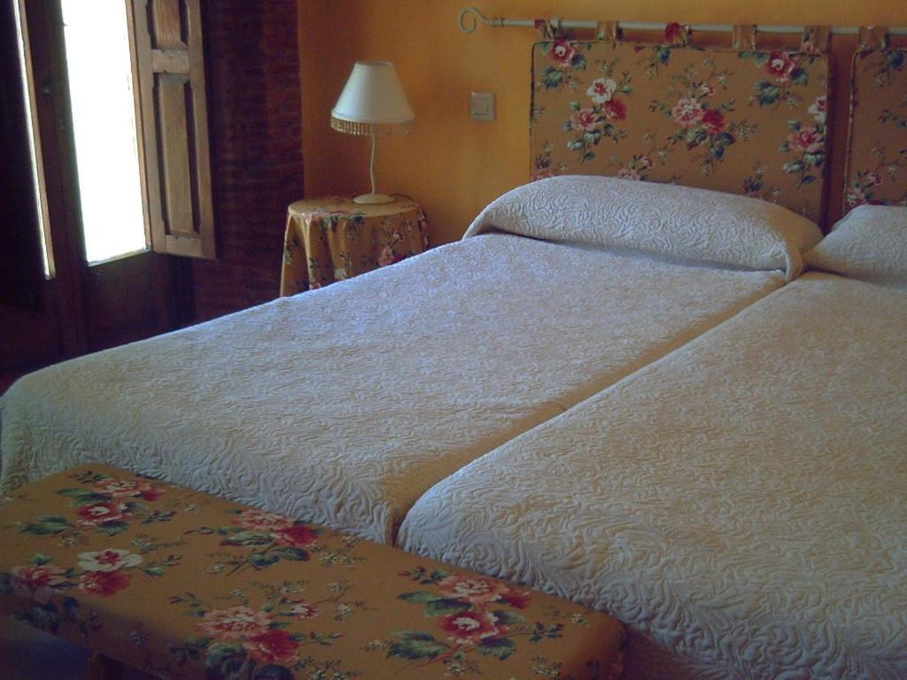 Hotel Balneario Almeida Dama Verde Almeida de Sayago 部屋 写真
